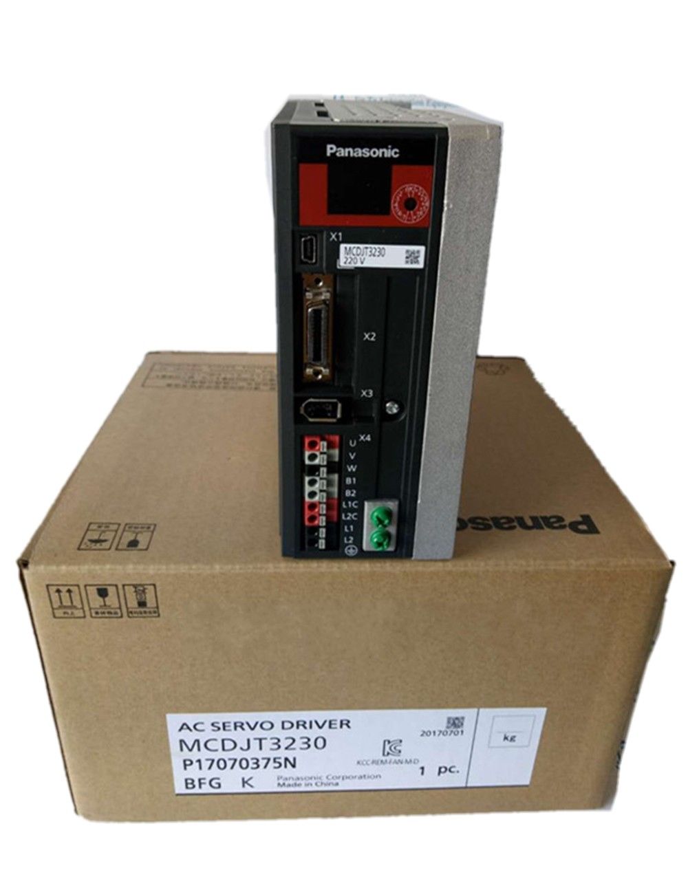 NEW PANASONIC AC Servo drive MCDJT3230 in box