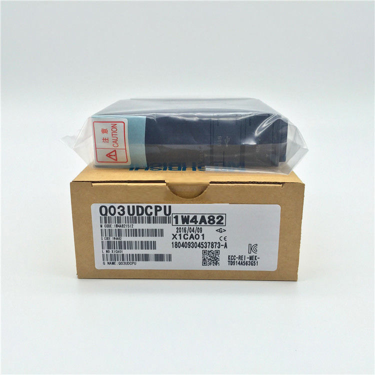 Q03UDCPU Mitsubishi NEU In Box SPS IQ CPU Prozessor Controller Modul 4096 E / A