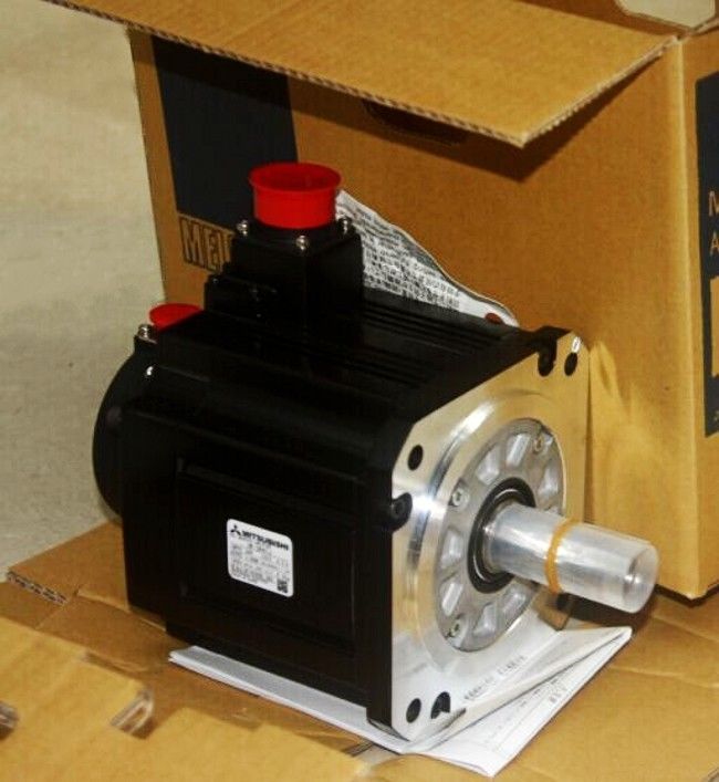 Neu Mitsubishi SERVO MOTOR HC-SF352B in Box HCSF352B 3.5KW