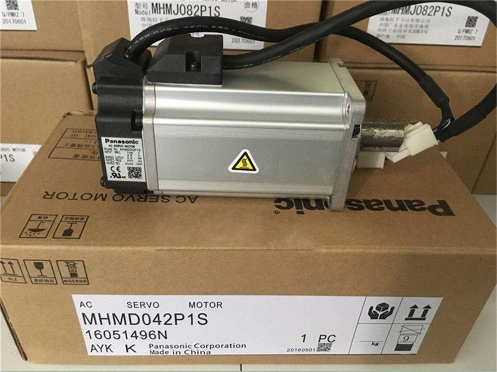 NEUER Panasonic AC-Servomotor MHMD042P1S im Karton (echtes Bild)