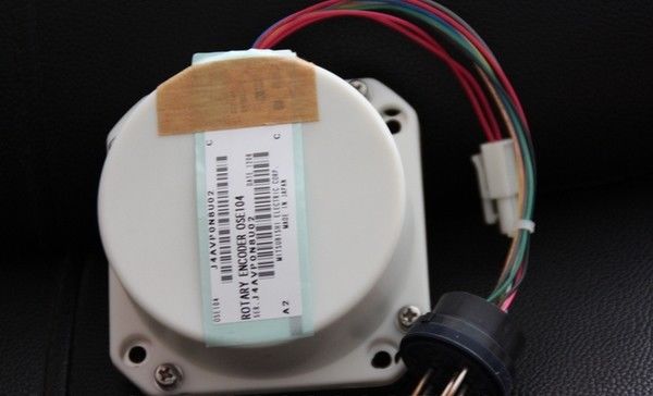 Neuer Mitsubishi OSE104 DREHENCODER 400W