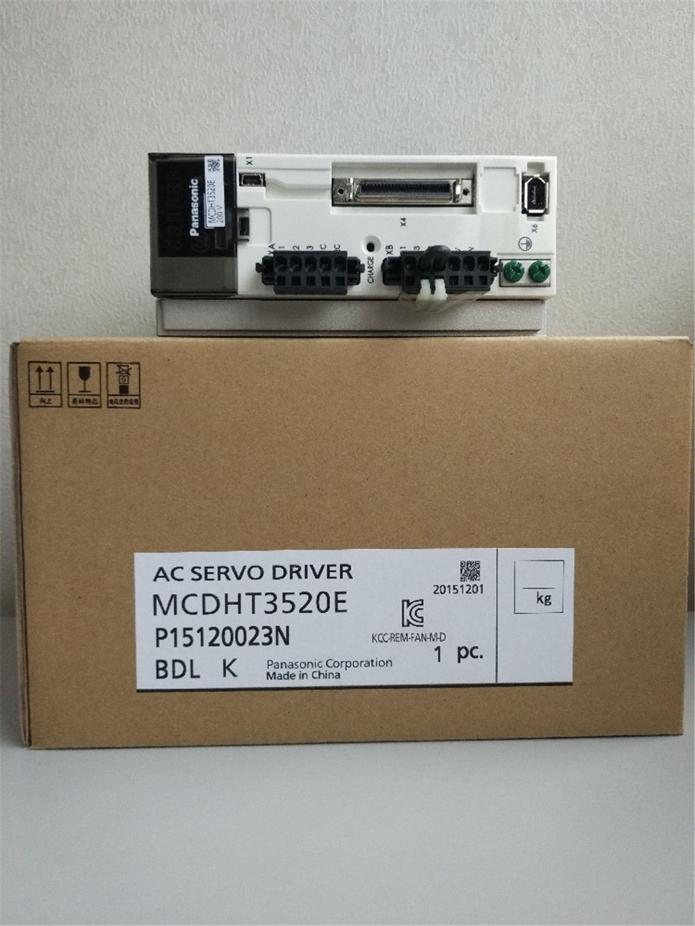 NEU PANASONIC Servoantrieb MCDHT3520E im Karton