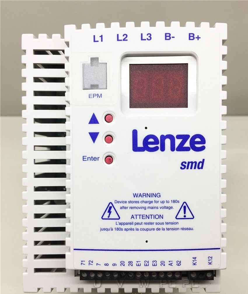Lenze SMD AC Wechselrichter 2,2KW ESMD222L4TXA 3/PE